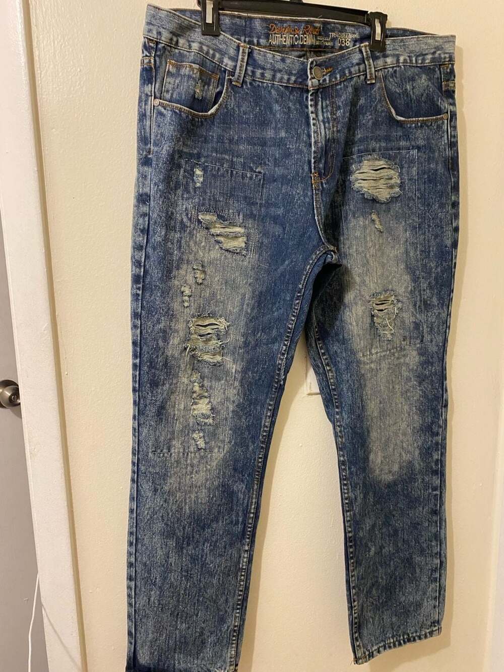 Denim & Rivets Distressed Men Jeans 38